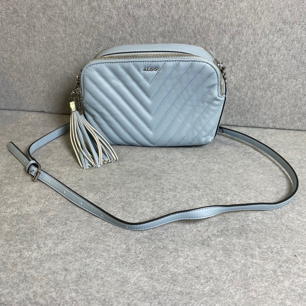 ALDO Crossbody Bag Women's Small Blue Quilted Chevron Tassel Every Day Bag EUC